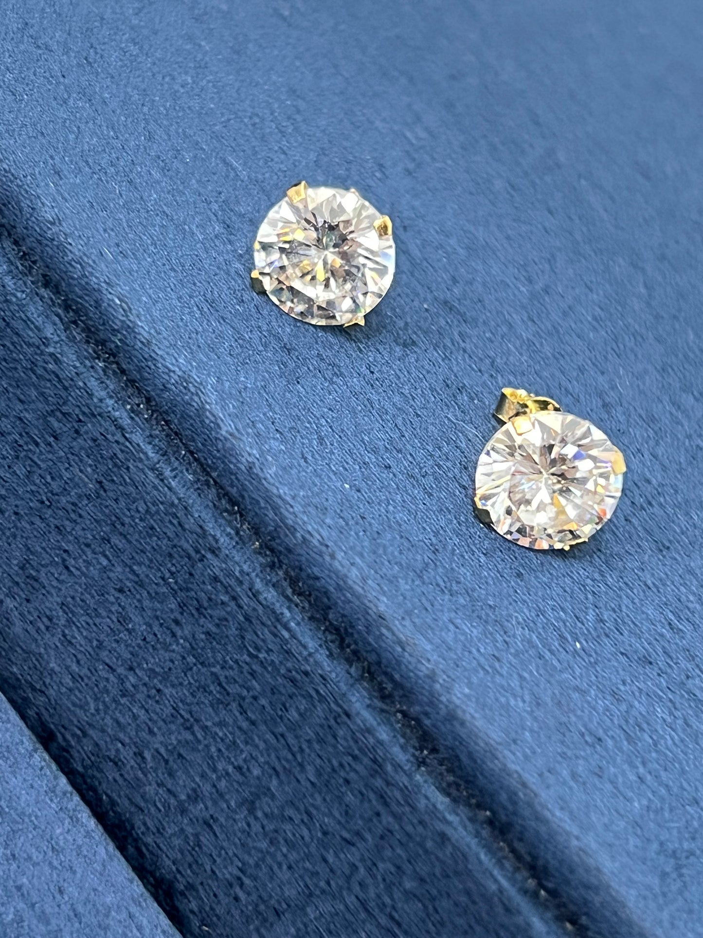 Aretes con zirconia