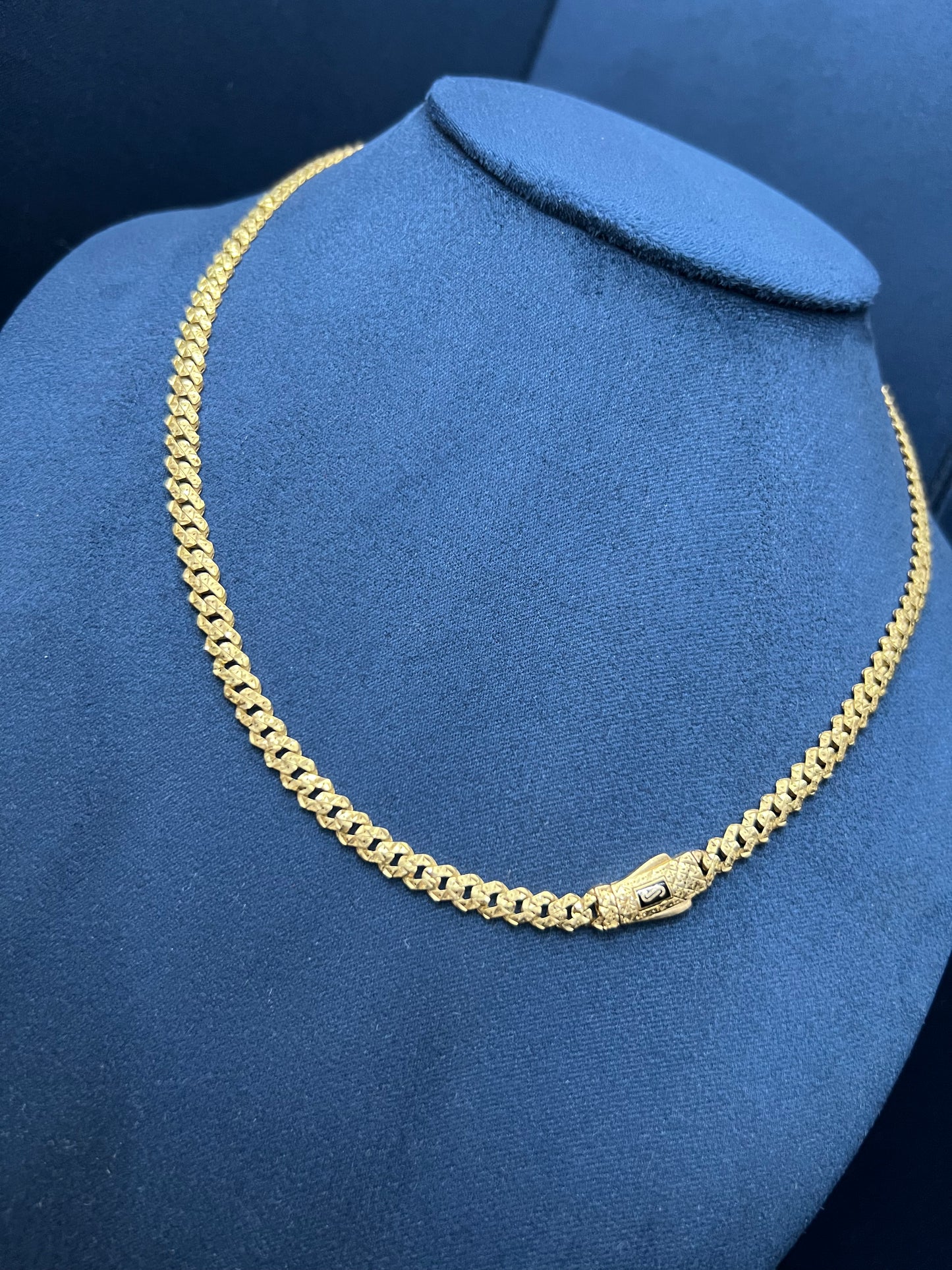 Cadena Mónaco