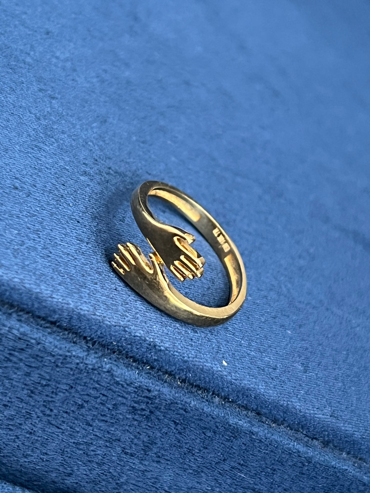 Anillo de manos