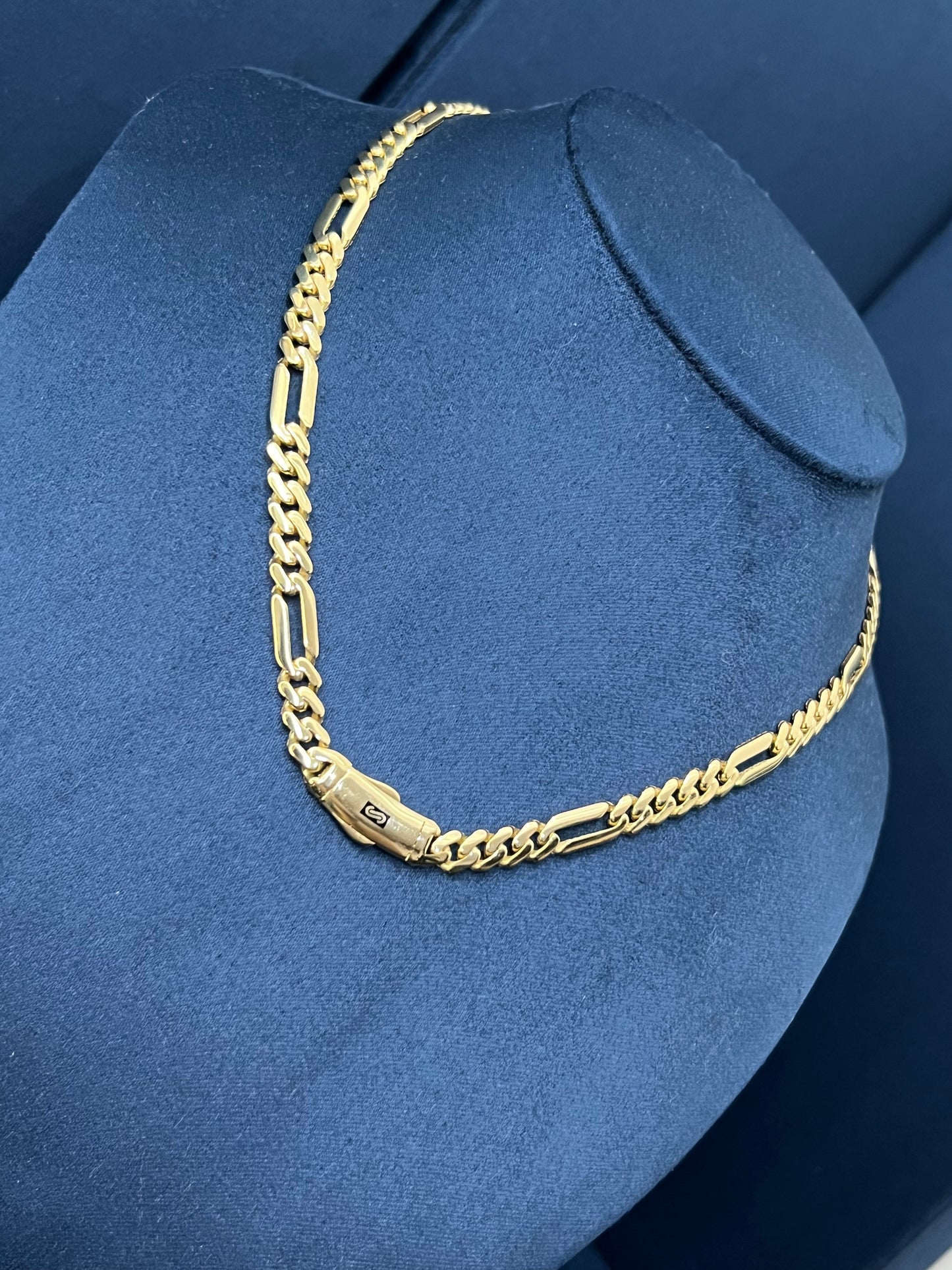 Cadena Mónaco Fígaro