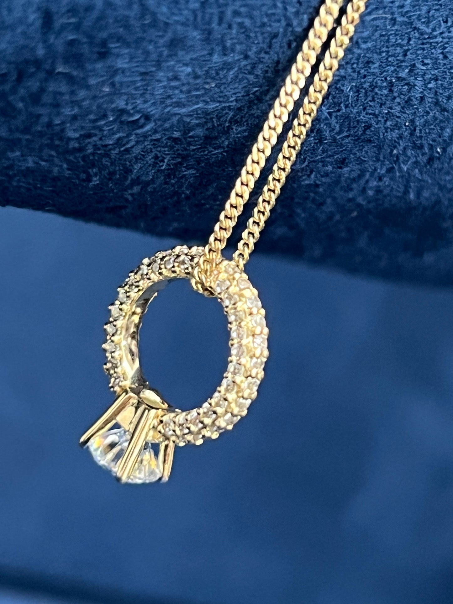 Dije de anillo