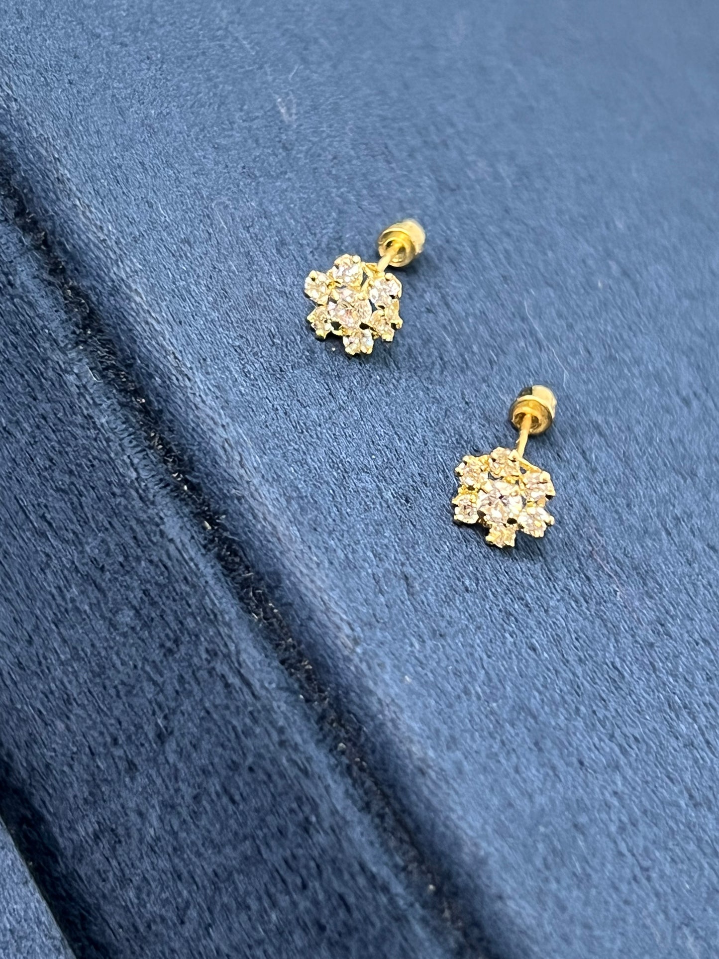Aretes de flores