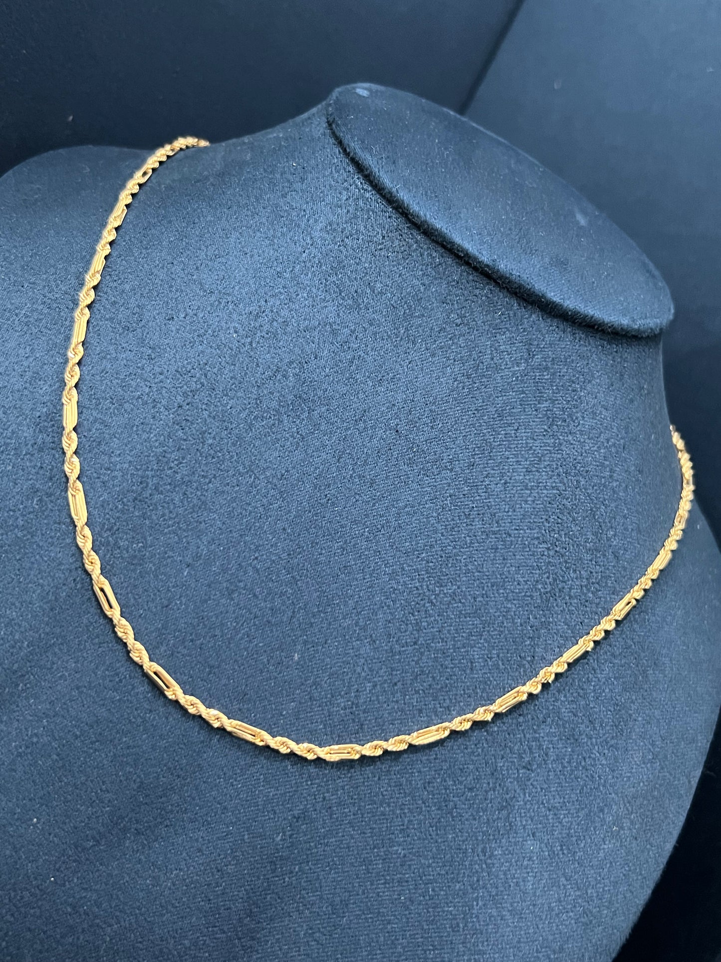 Cadena torzal fígaro