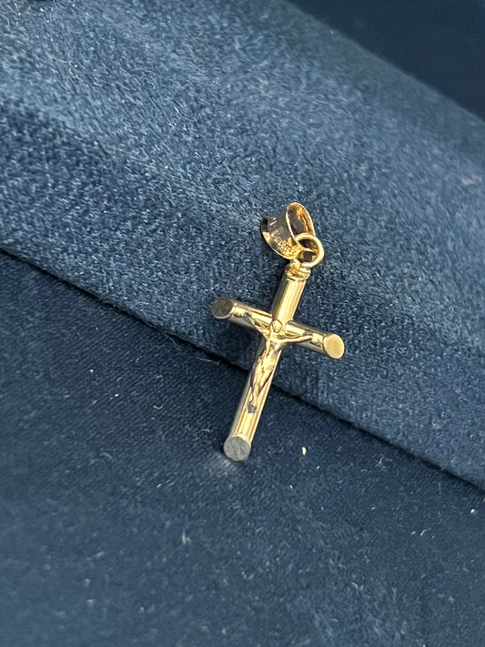 Cruz con cristo tubular