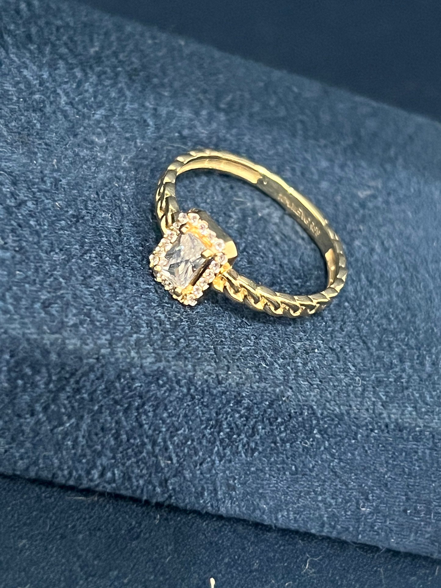 Anillo de compromiso