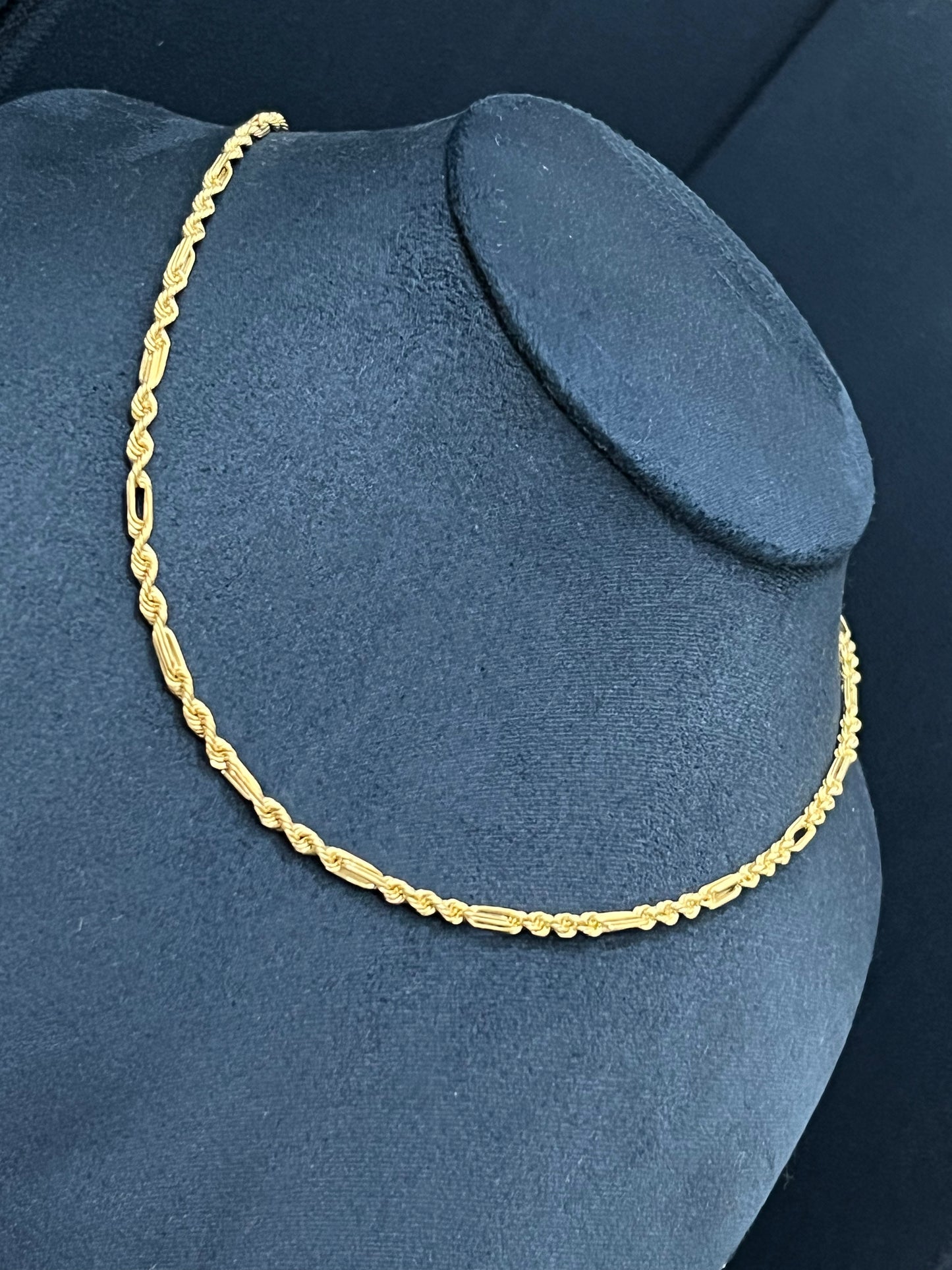 Cadena torzal fígaro