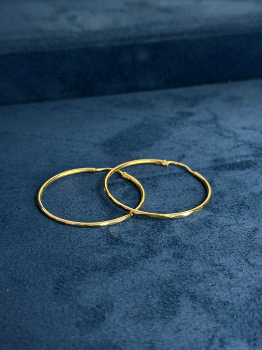 Aretes facetados