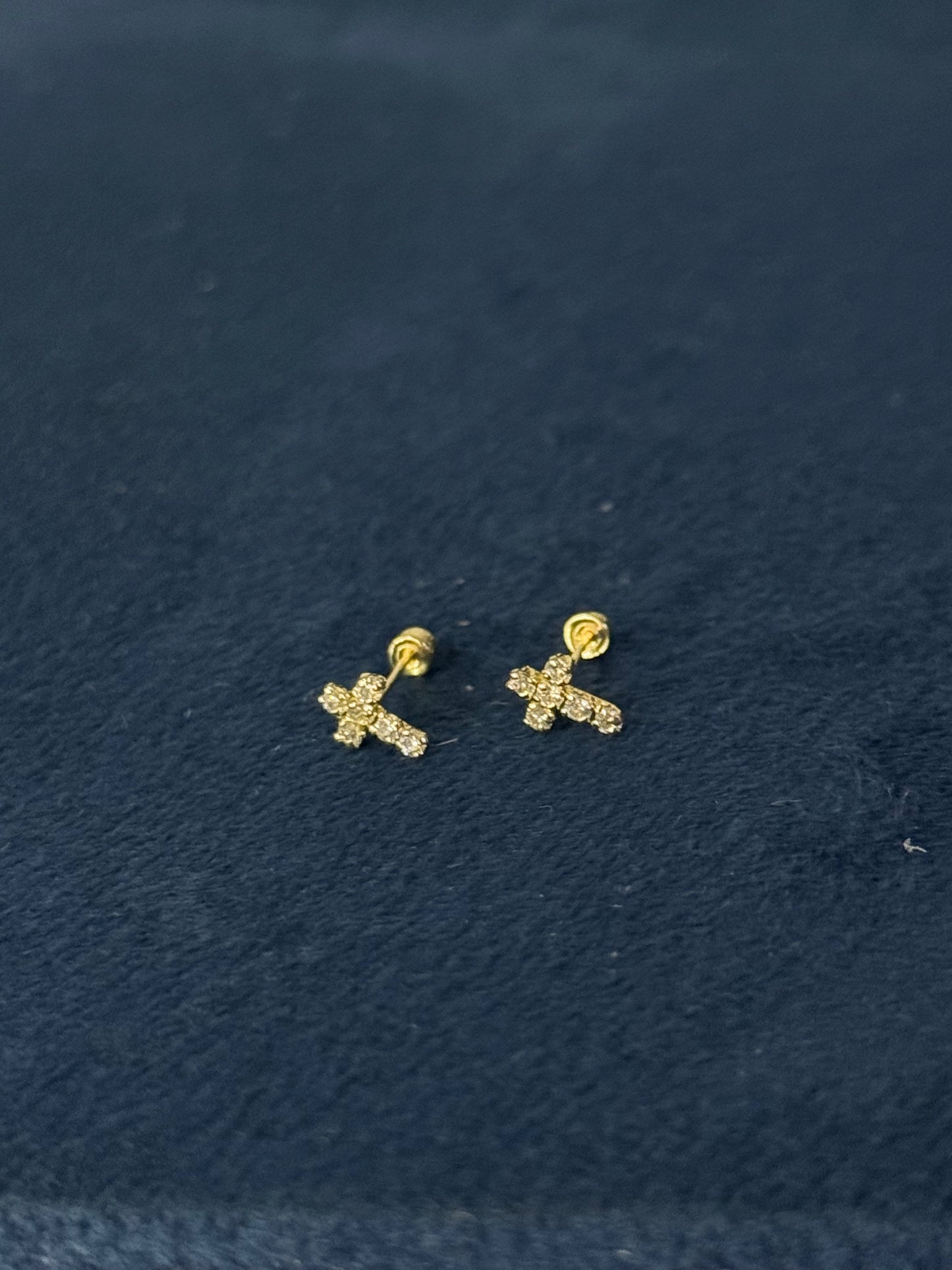 Aretes de cruz con zirconia